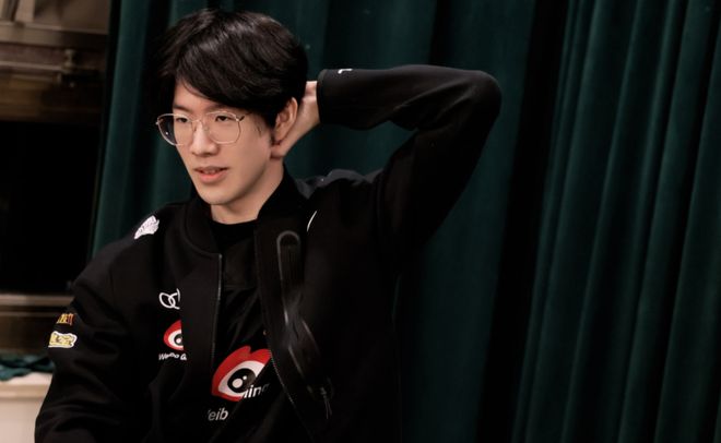 高度关注的 高度关注的