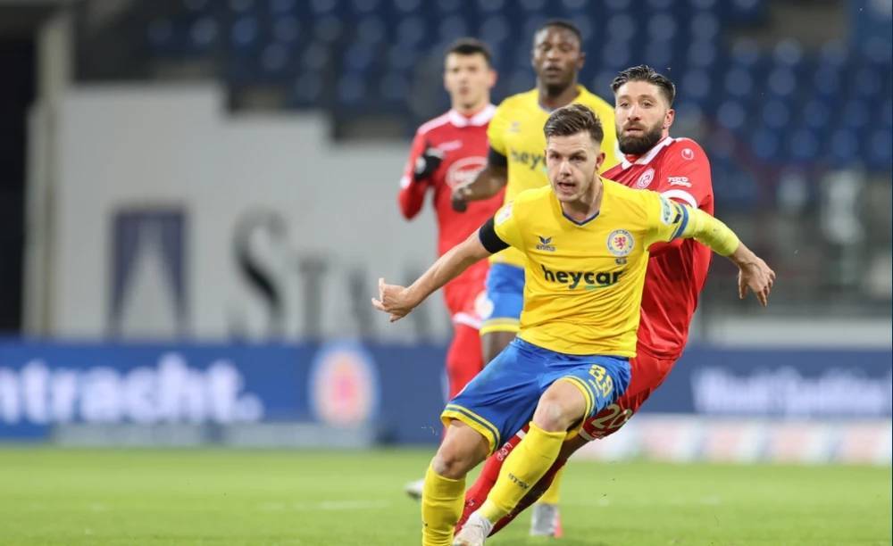 综合看来 综合看来