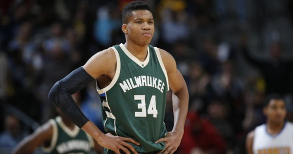 亚历山大 亚历山大